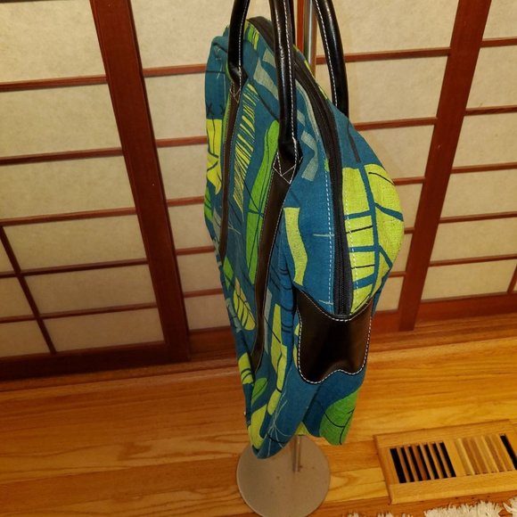 Tara Tiger Geometric Printed Canvas/Leather XL Tote/Carryall - Picture 4 of 5